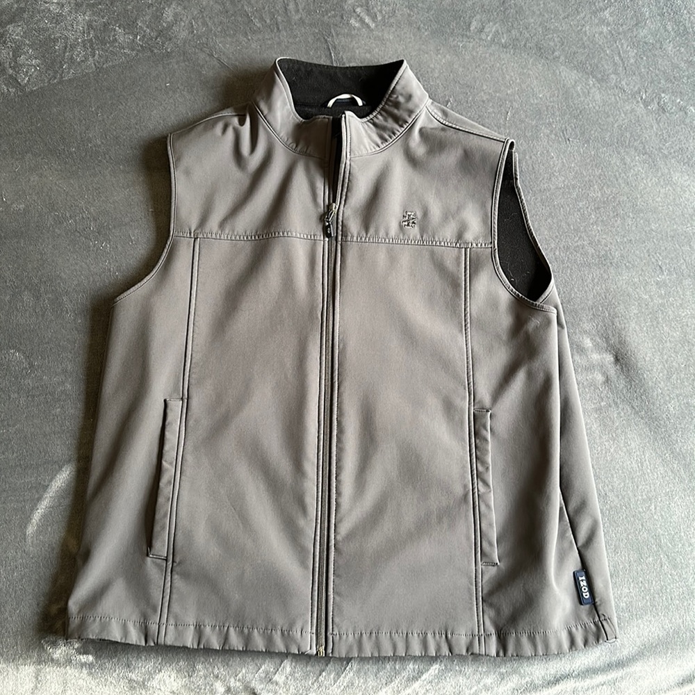 Izod Golf Vest XXL